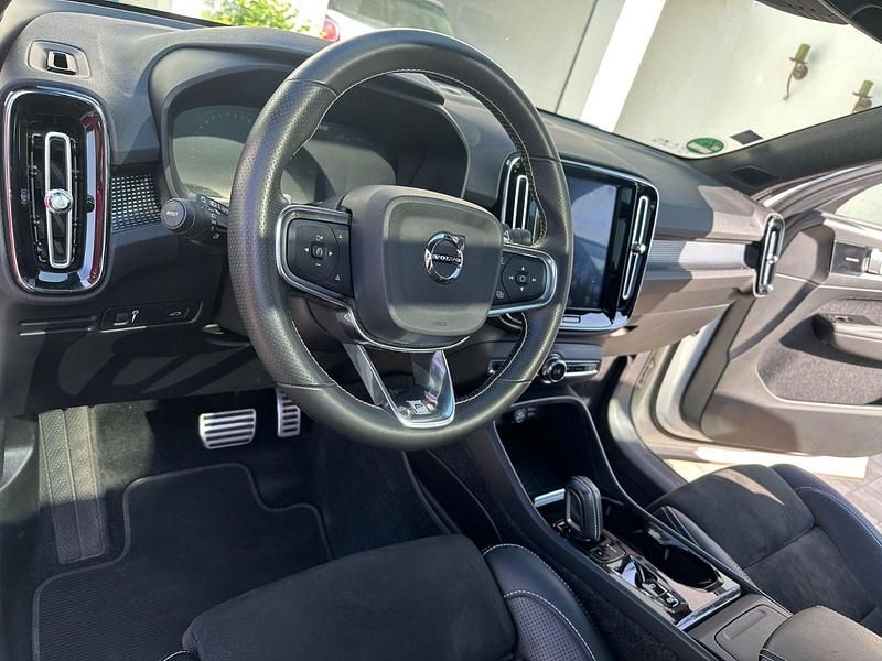 Gebraucht Volvo XC40 R-Design 190 PS (139 kW) 2018 Weiß SUV