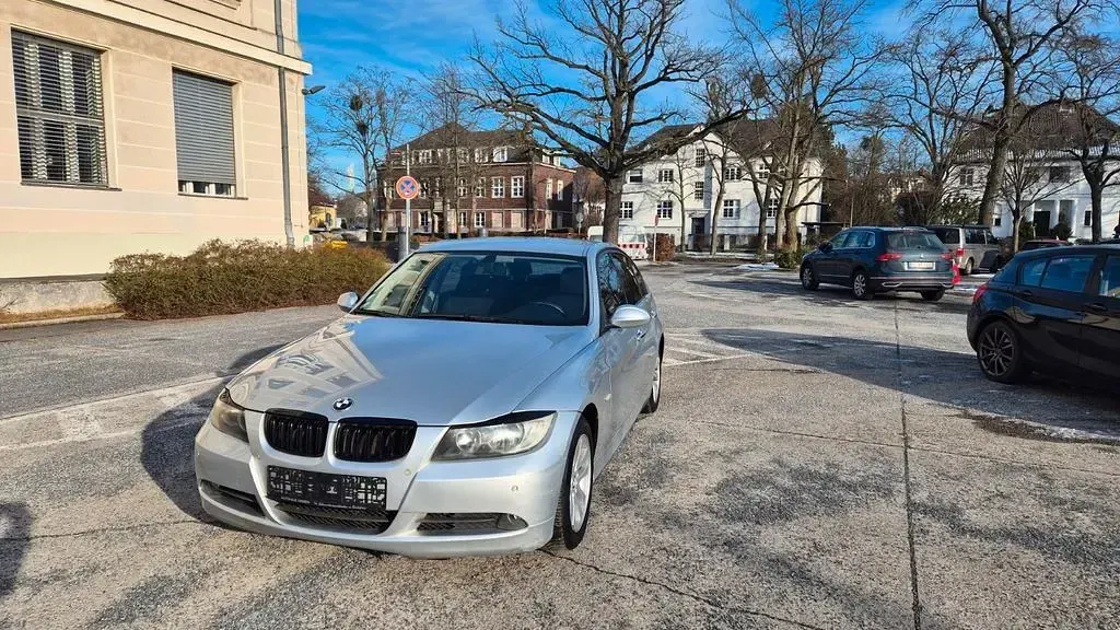 Używany BMW 320 150 KM (110 kW) 2006 Srebrny Sedan/Limuzyna