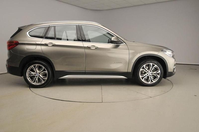 Gebraucht BMW X1 xLine 192 PS (141 kW) 2018 Grau SUV