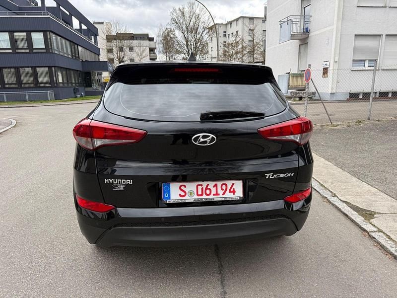 Gebraucht Hyundai Tucson 132 PS (97 kW) 2018 Schwarz SUV