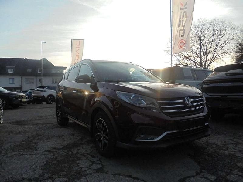 Gebraucht DFSK Glory 580 145 PS (106 kW) 2021 Rot SUV