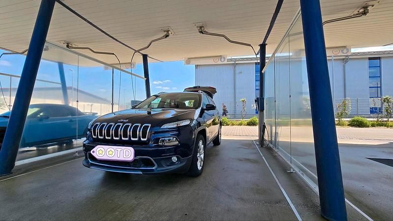 Blau Gebraucht 2014 Jeep Cherokee SUV | 12.300 € (Fairer Preis) - Bild 1/4