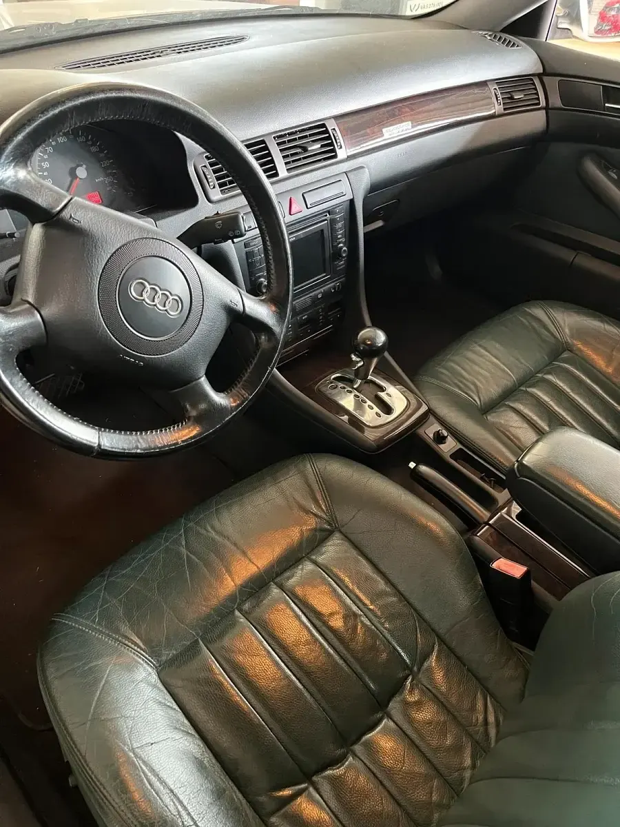 Używany Audi A6 299 KM (219 kW) 1999 Złoty Kombi