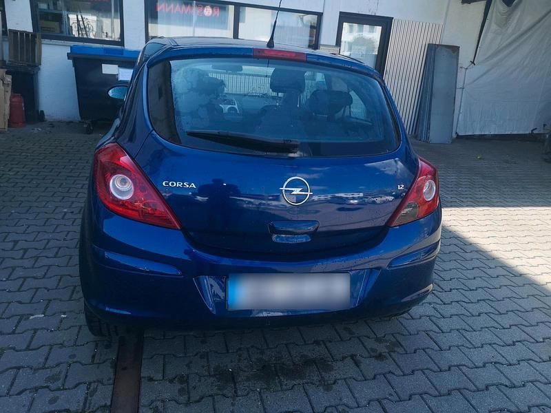 Second-hand Opel Corsa 80 CP (58 kW) 2008 Albastru Hatchback