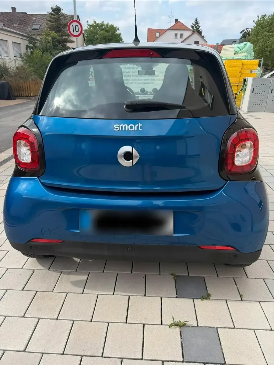 Gebraucht Smart ForFour 70 PS (51 kW) 2015 Blau Kleinwagen