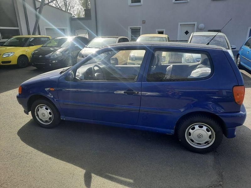 Second-hand VW Polo 1996 Albastru Hatchback