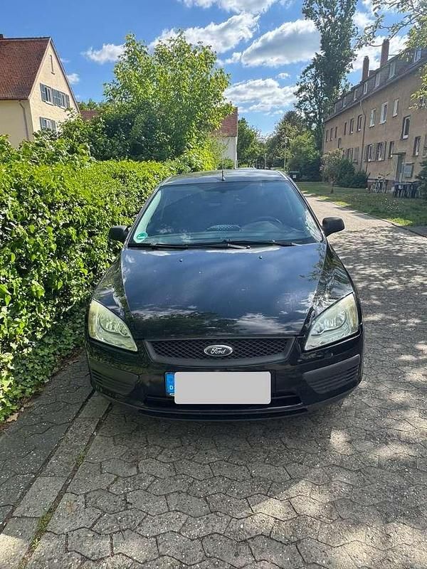 Gebraucht 2005 Ford Focus Trend Kleinwagen | 1.200 € (Guter Preis) - Bild 1/4