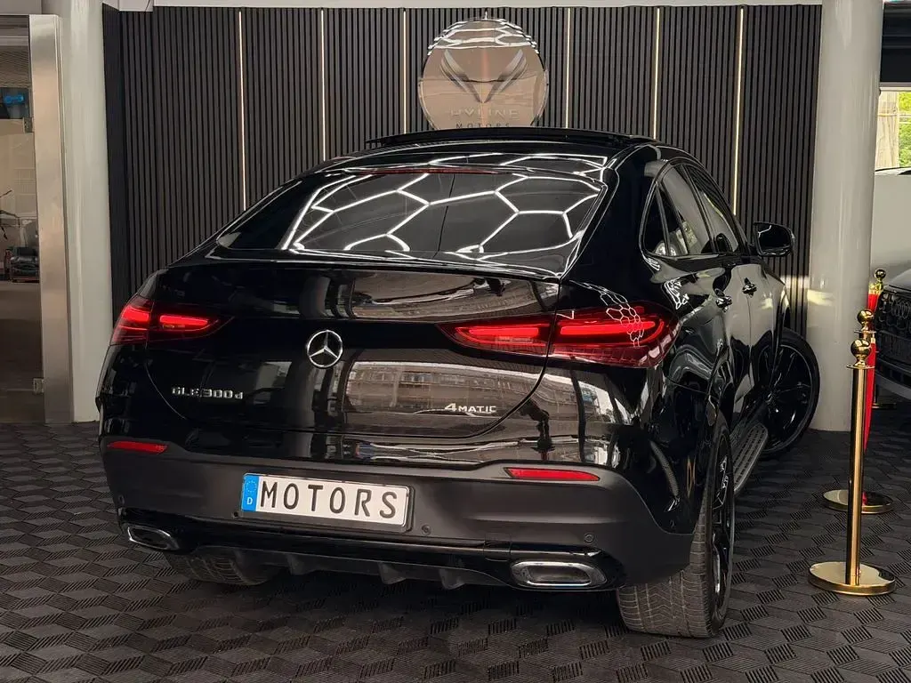 Gebraucht Mercedes GLE300 AMG 269 PS (197 kW) 2025 Schwarz SUV