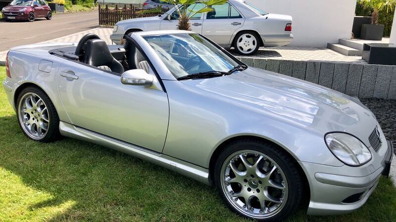 Silber Gebraucht 2001 Mercedes SLK32 AMG AMG Cabrio | 22.950 € (Fairer Preis) - Bild 1/4