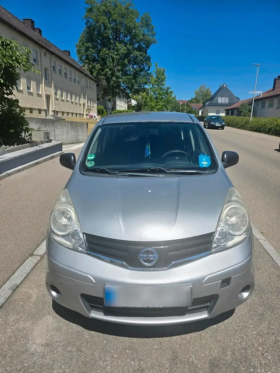 Gebraucht Nissan Note 88 PS (64 kW) 2010 Silber Kleinwagen