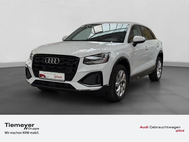 Gletscherweiß metallic Gebraucht 2024 Audi Q2 Advanced SUV | 28.870 € (Etwas zu teuer) - Bild 1/4