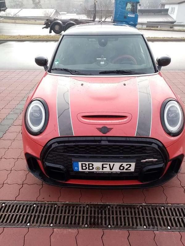 Gebraucht Mini John Cooper Works 178 PS (130 kW) 2022 Rot Kleinwagen