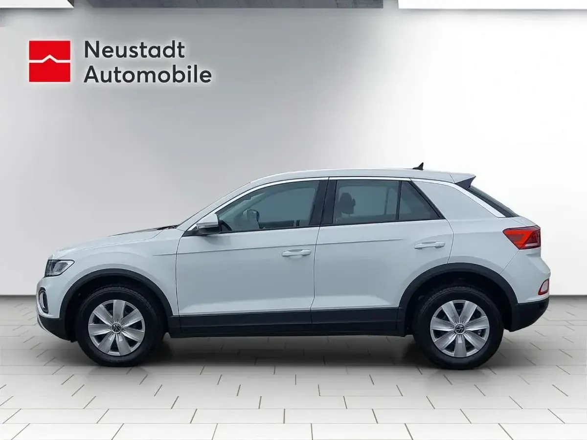 Gebraucht VW T-Roc Basis 116 PS (85 kW) 2022 Weiß SUV