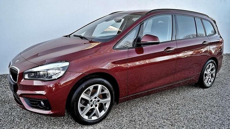 Gebraucht BMW 218 136 PS (100 kW) 2016 Flamenco rot brillanteffekt Van / Kleinbus