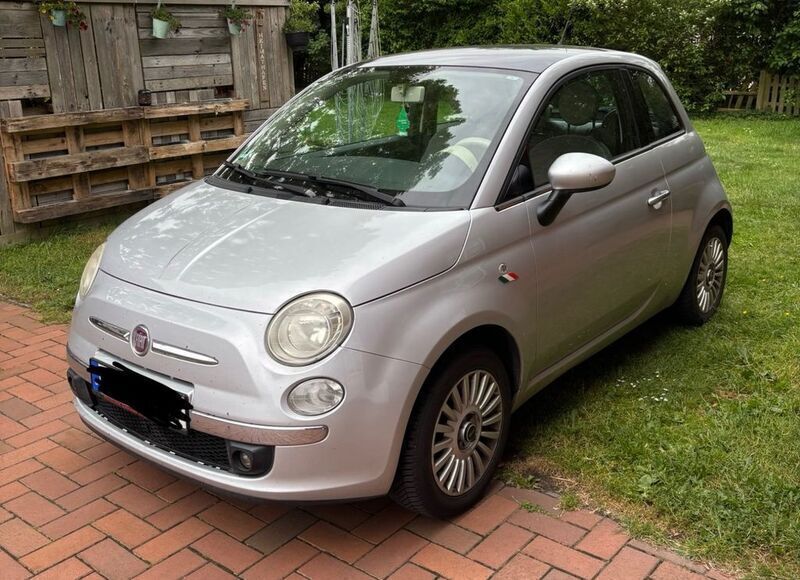 Silber Gebraucht 2008 Fiat 500 Lounge Kleinwagen | 3.600 € (Etwas zu teuer) - Bild 1/4