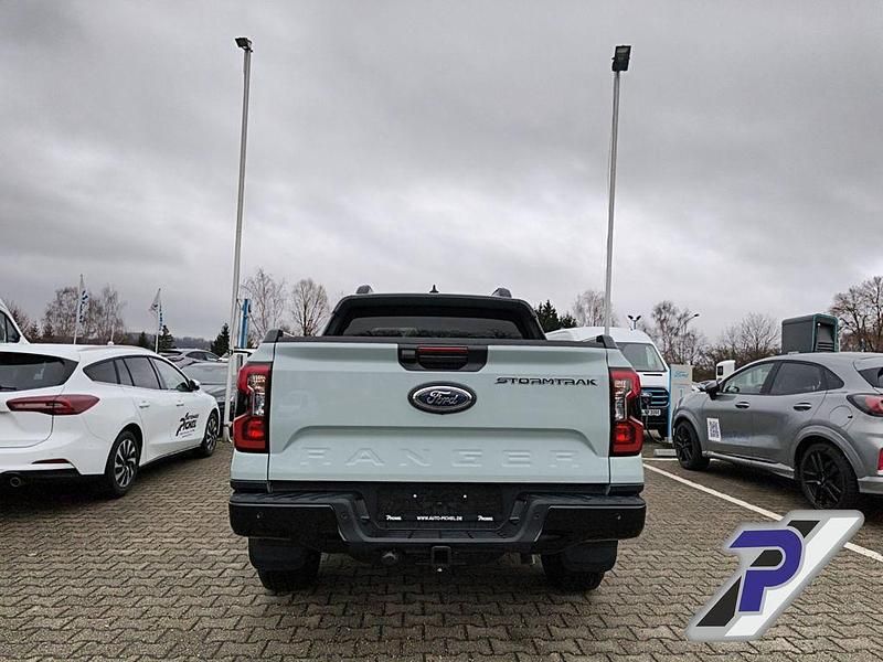 Neu Ford Ranger 279 PS (205 kW) 2026 Grün Pickup
