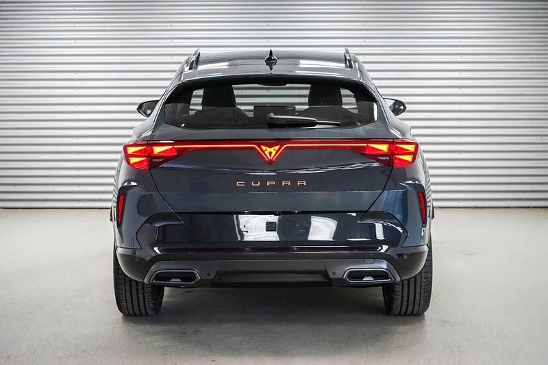 Neu Cupra Formentor 150 PS (110 kW) 2025 Blau SUV