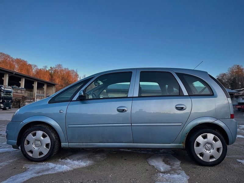 Gebraucht Opel Meriva 104 PS (76 kW) 2009 Van / Kleinbus