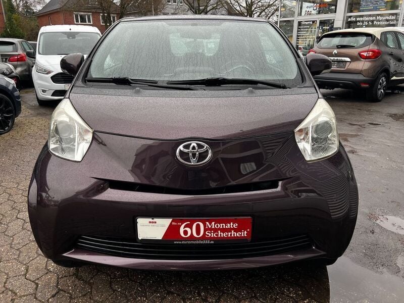 Gebraucht Toyota iQ 68 PS (50 kW) 2010 Violet Kleinwagen