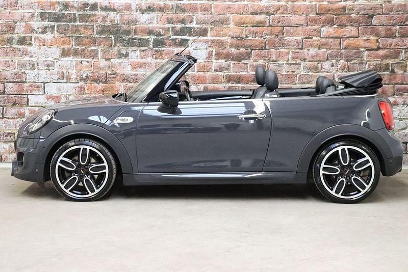 Gebraucht Mini Cooper S Cabriolet 179 PS (131 kW) 2021 Grau Cabrio