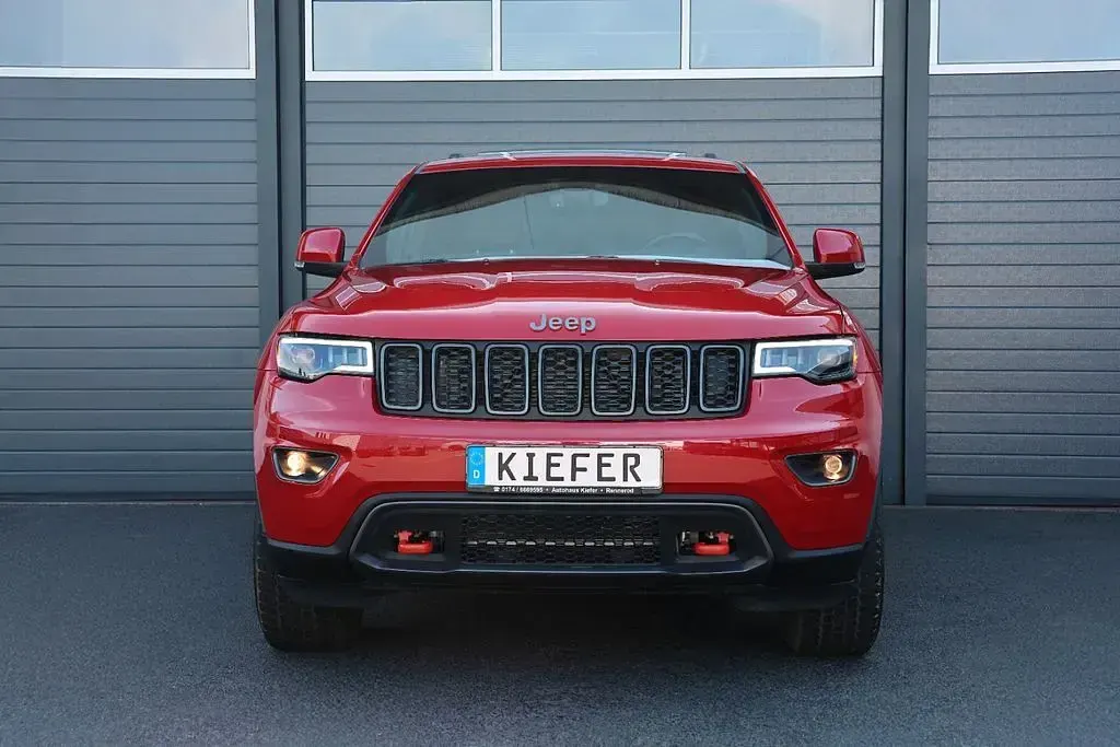 Gebraucht Jeep Grand Cherokee Trailhawk 290 PS (213 kW) 2021 Rot SUV