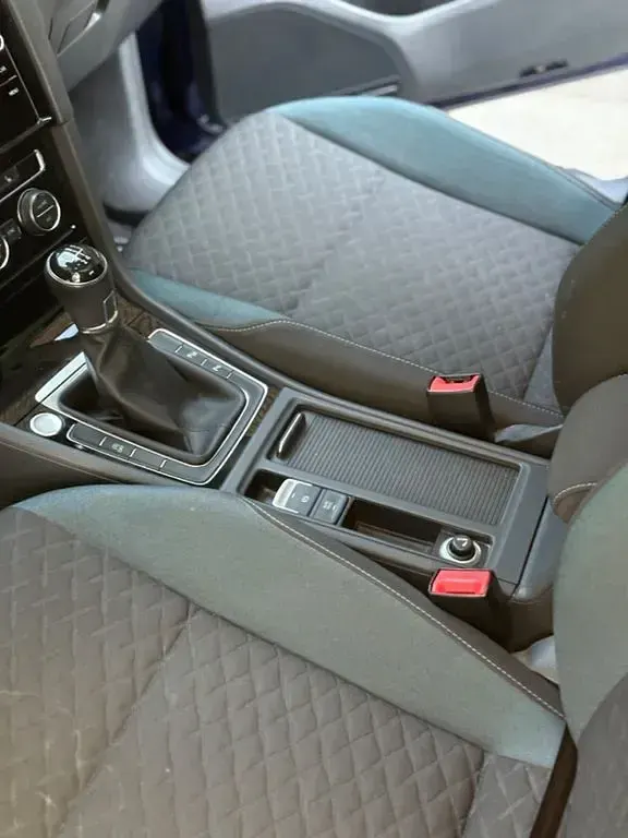 Gebraucht VW Golf VII IQ Drive 116 PS (85 kW) 2019 Blau Limousine