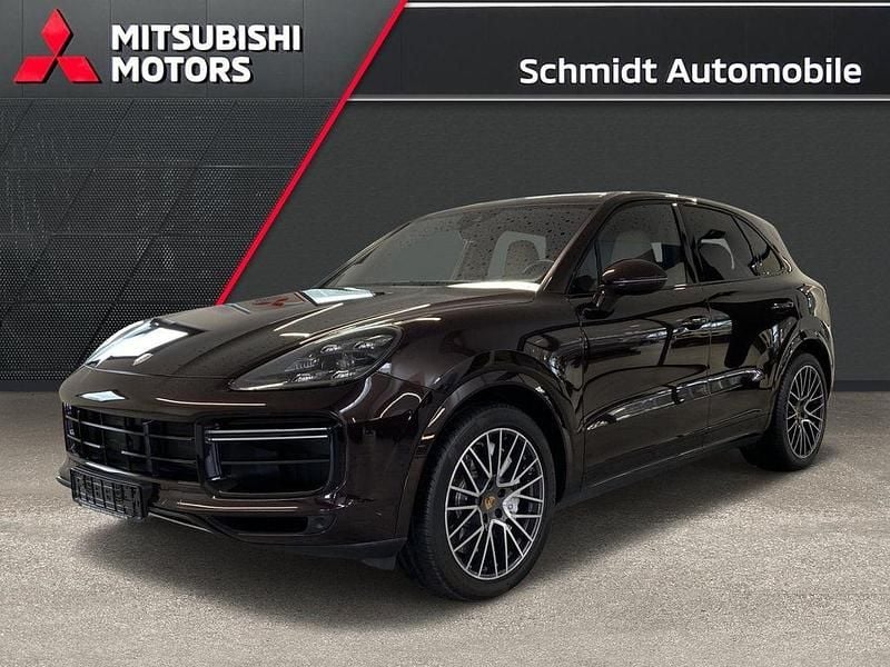 Mahagoni (braun) Gebraucht 2018 Porsche Cayenne Turbo SUV | 67.700 € (Superpreis) - Bild 1/4