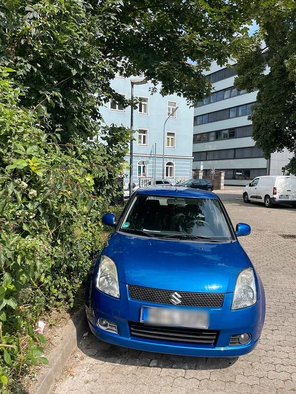 Blau Gebraucht 2007 Suzuki Swift Kleinwagen | 1.950 € (Guter Preis) - Bild 1/4