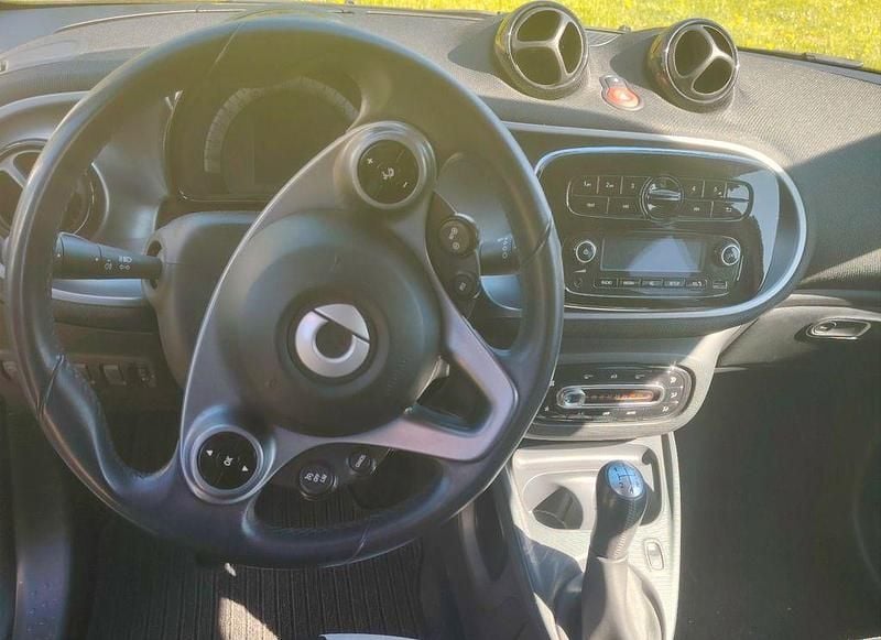 Usata Smart ForFour Passion 71 CV (52 kW) 2017 Bianco Utilitaria