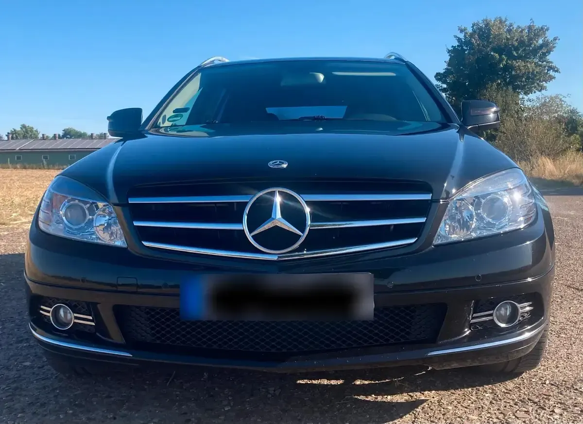 Gebraucht Mercedes C230 Avantgarde 204 PS (150 kW) 2008 Schwarz Kombi