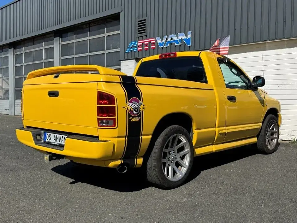 Usata Dodge Ram 345 CV (253 kW) 2004 Giallo Pick-up