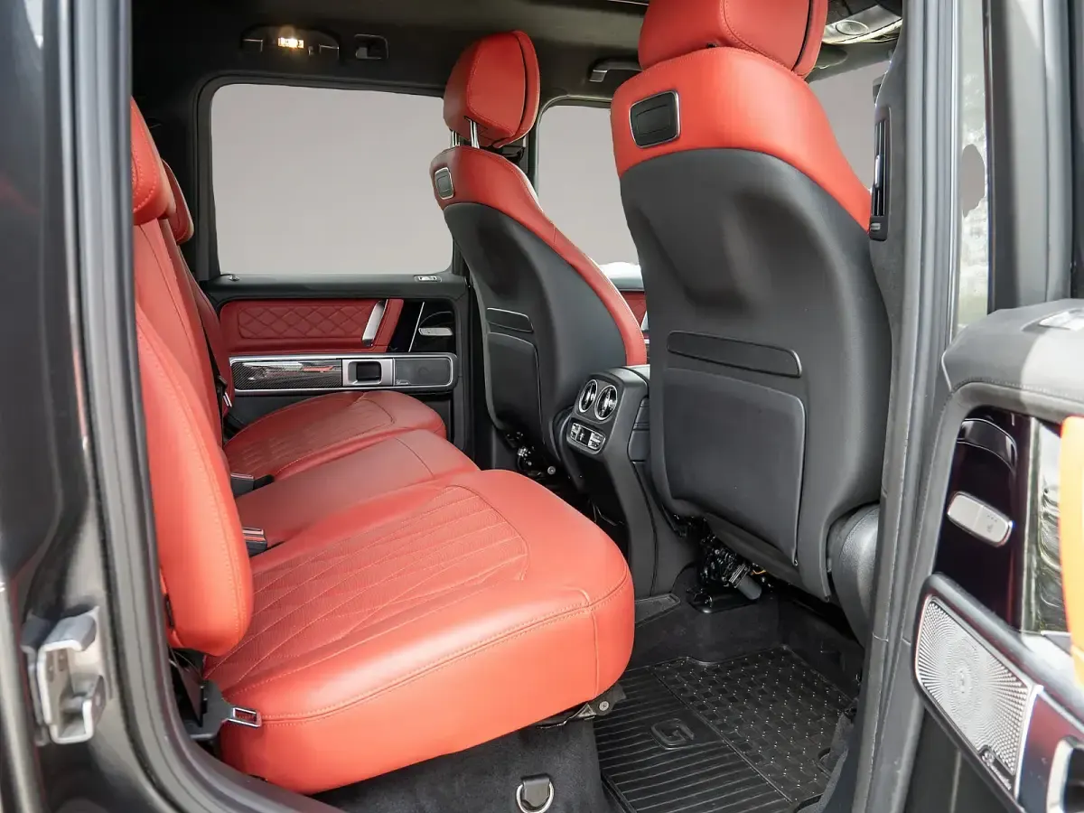 Gebraucht Mercedes G400 330 PS (242 kW) 2023 Grau SUV