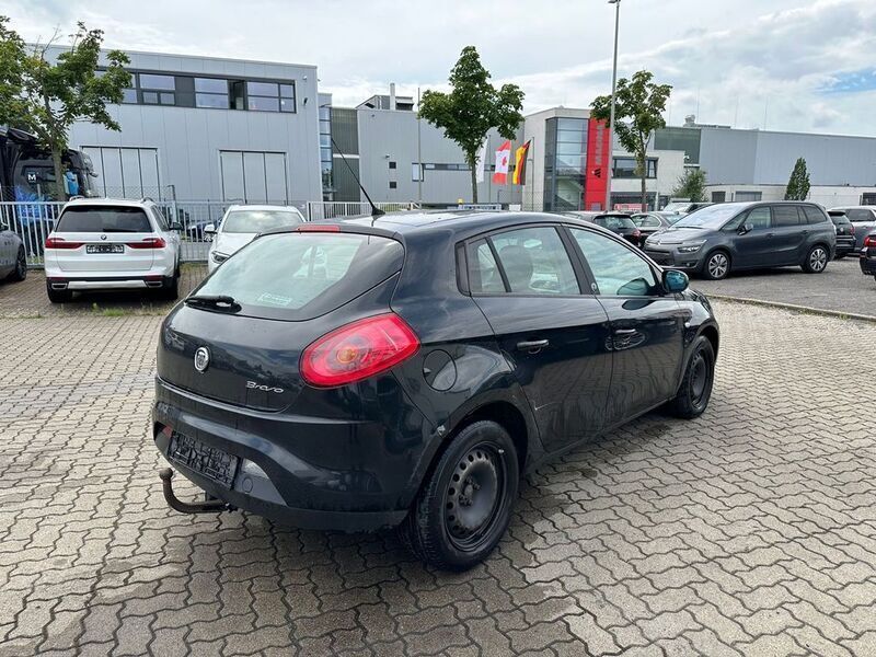 Gebraucht Fiat Bravo Dynamic 105 PS (77 kW) 2009 Schwarz Kleinwagen