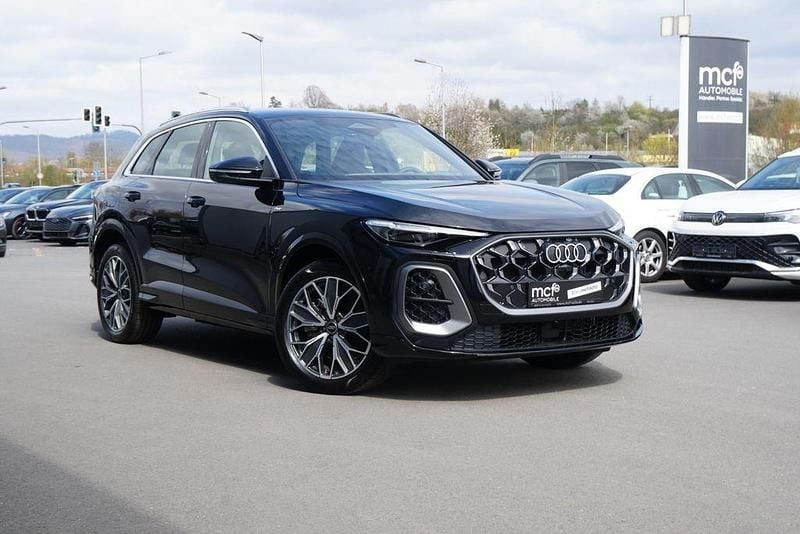 Second-hand Audi Q5 S-Line 204 CP (150 kW) 2025 Negru SUV