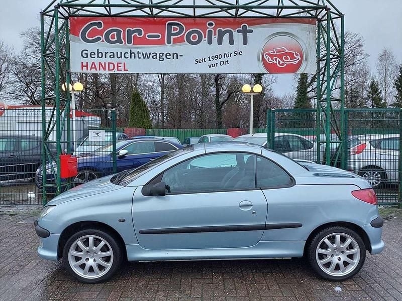 Islandgrau/metallic schutzlack Gebraucht 2001 Peugeot 206 CC Platinum Cabrio | 395 € (Superpreis) - Bild 1/4