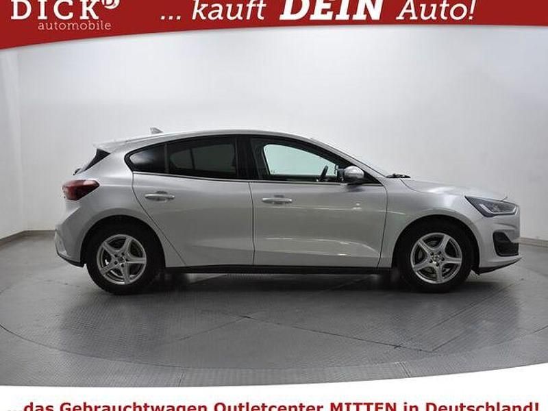 Gebraucht Ford Focus 2023 Silber Limousine