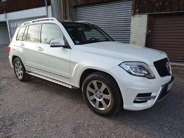 Weiß Gebraucht 2014 Mercedes GLK350 AMG line SUV | 11.990 € - Bild 1/4