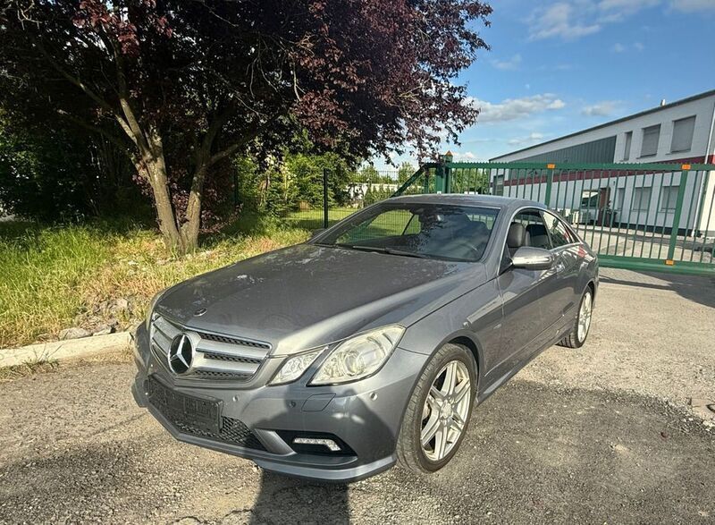 Grau Gebraucht 2009 Mercedes E350 AMG Coupé | 7.300 € (Superpreis) - Bild 1/4