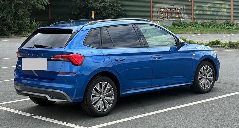 Blau Gebraucht 2021 Skoda Kamiq Clever SUV | 16.900 € (Superpreis) - Bild 1/4