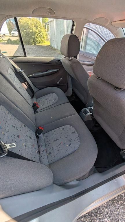 Gebraucht Skoda Fabia Classic 54 PS (39 kW) 2003 Silber Limousine