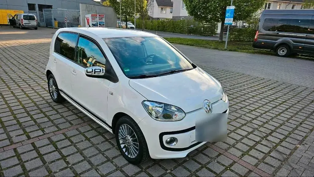 Gebraucht VW up! high up! 69 PS (50 kW) 2013 Weiß Kleinwagen