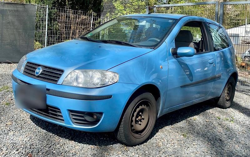 Gebraucht Fiat Punto 95 PS (69 kW) 2004 Blau Kleinwagen