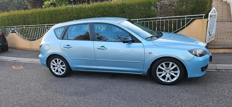 Gebraucht Mazda 3 105 PS (77 kW) 2007 Blau Kleinwagen