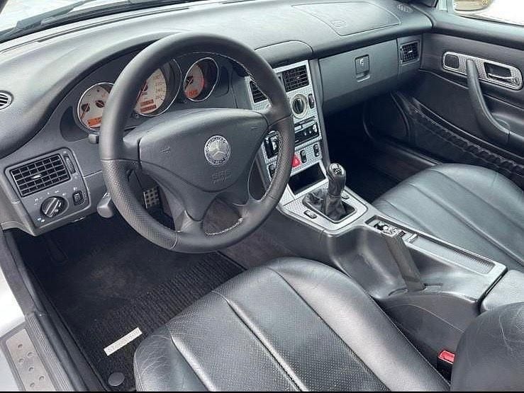 Gebraucht Mercedes SLK230 197 PS (144 kW) 2002 Silber Cabrio