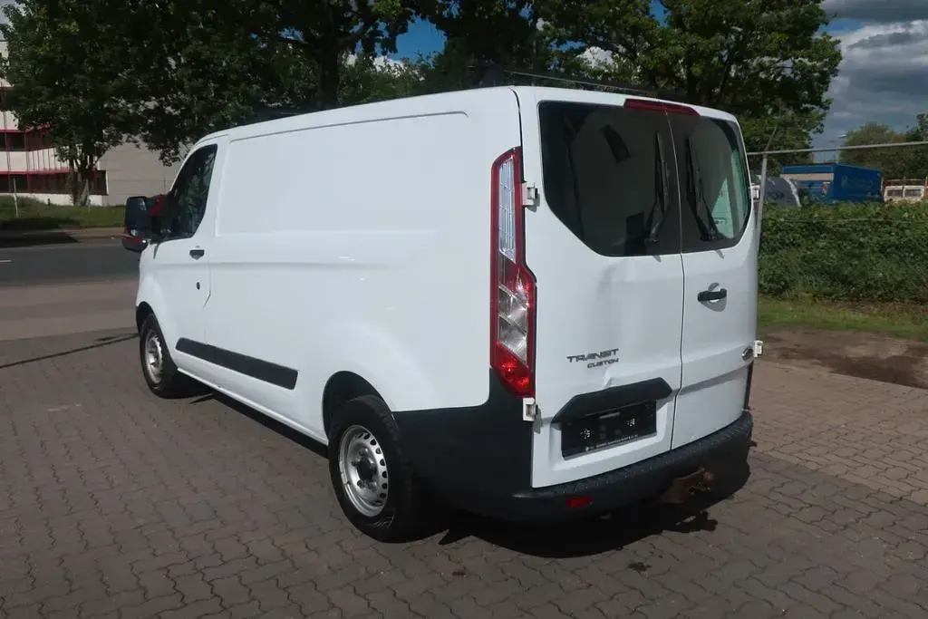 Gebraucht Ford Transit Custom 105 PS (77 kW) 2018 Weiß Limousine
