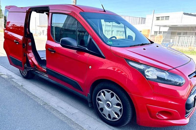 Gebraucht Ford Transit Basis 150 PS (110 kW) 2015 Rot Van