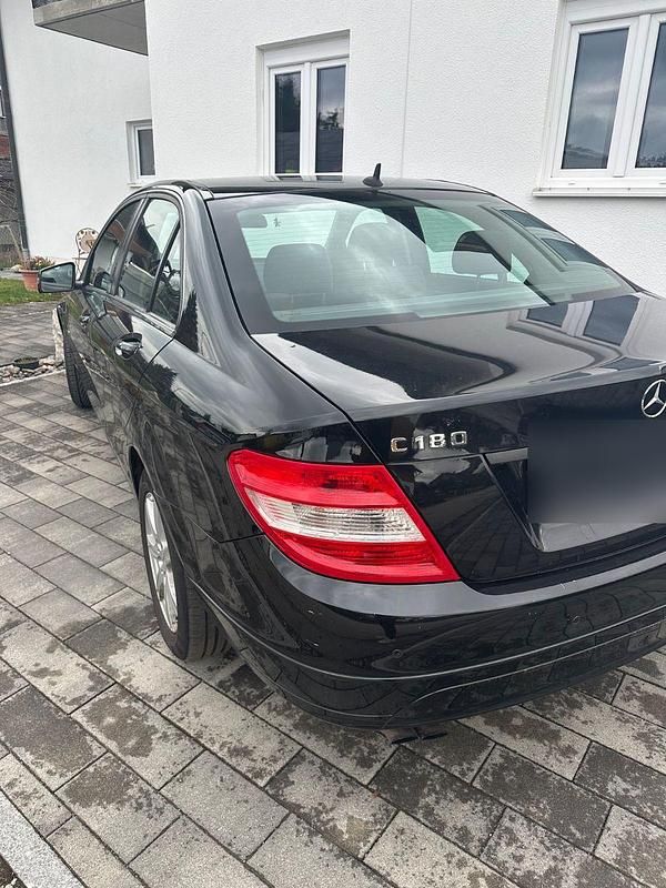 Gebraucht Mercedes C180 156 PS (114 kW) 2010 Schwarz Limousine