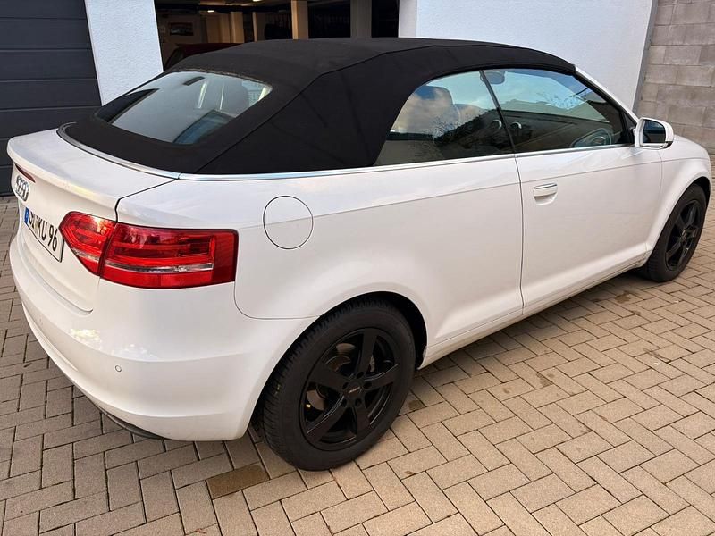 Gebraucht Audi A3 Cabriolet Comfort 105 PS (77 kW) 2010 Weiß Cabrio