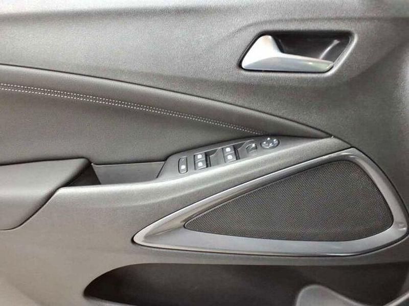 Gebraucht Opel Crossland X Elegance 110 PS (80 kW) 2024 Grau SUV