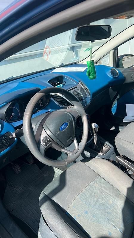 Gebraucht Ford Fiesta 60 PS (44 kW) 2009 Blau Kleinwagen